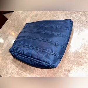 Lug Navy Blue Pouch